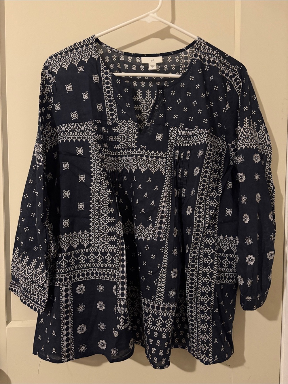 Women’s J Jill navy and white bandana-print tunic